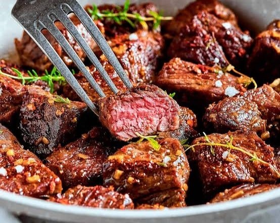 Easy garlic butter steak bites in ten minutes suggested serving