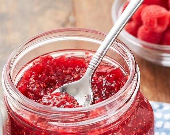 This easy raspberry jam recipe is a game changer suggested serving