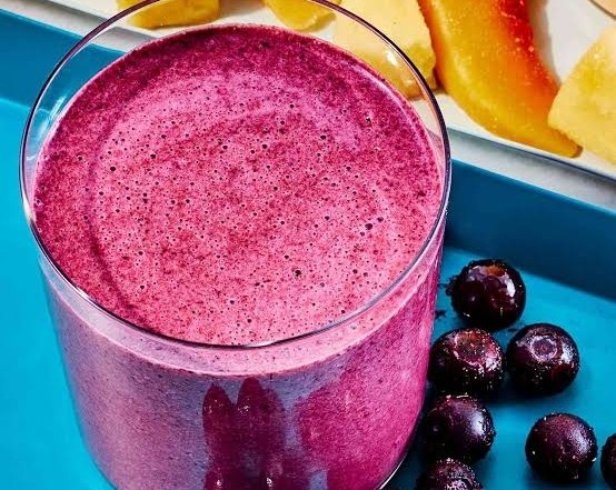 Easy Back to School Breakfast Fruit Smoothie suggested serving