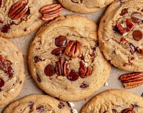 Easy Pecan Chocolate Fall Cookies Everyone Loves suggested serving