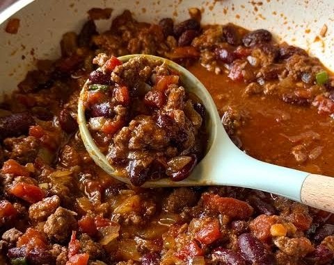 Best Smoky Bourbon Bacon Chili For Game Day suggested serving