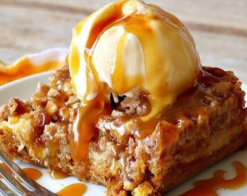 Easy 5 Ingredient Salted Caramel Pumpkin Dump Cake top view