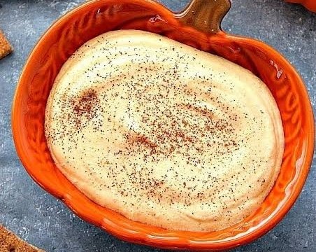 Easy 5 Minute Pumpkin Cheesecake Dip top view