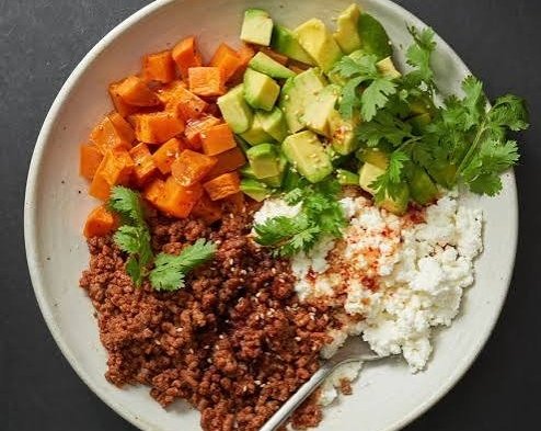 Easy Hot Honey Sweet Potato Beef Bowl Dinner suggested serving