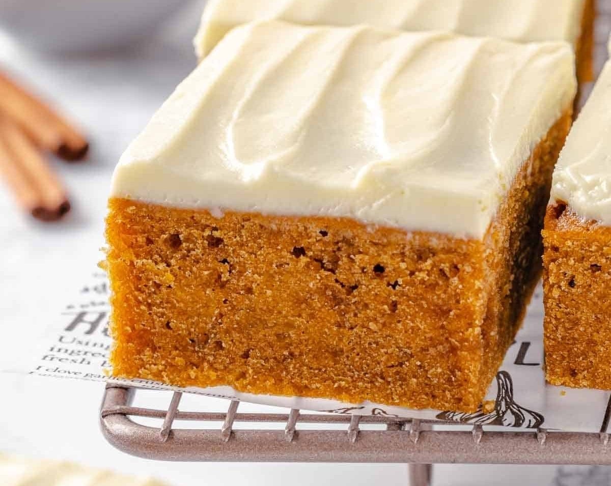 These Viral Pillow Soft Pumpkin Bars Are Next Level suggested serving
