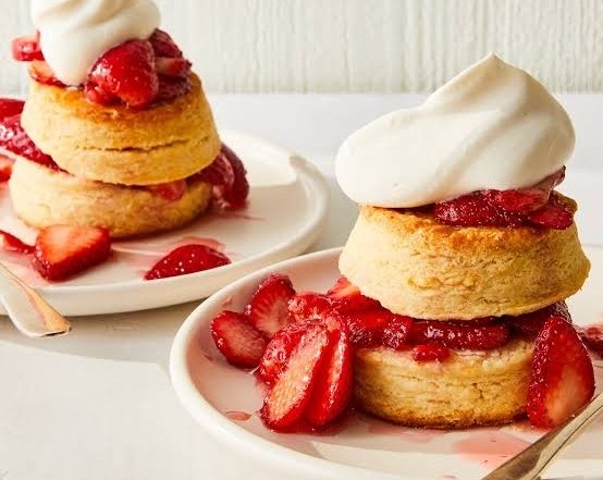 This Easy Strawberry Shortcake Is A Crowd Pleaser suggested serving