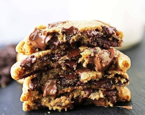 Viral Bakery Style Brown Butter Chocolate Chip Cookies suggested serving